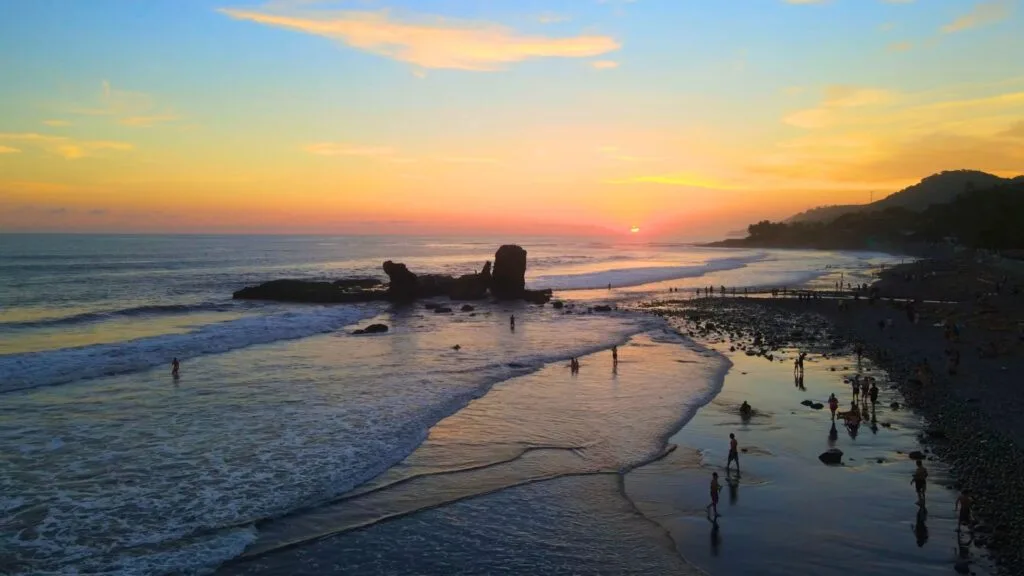 playa el tunco el salvador