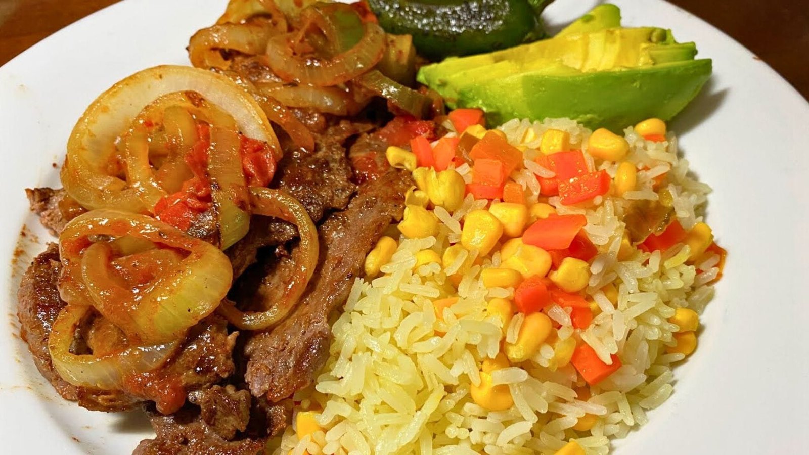 Bistec Encebollado Salvadoreño